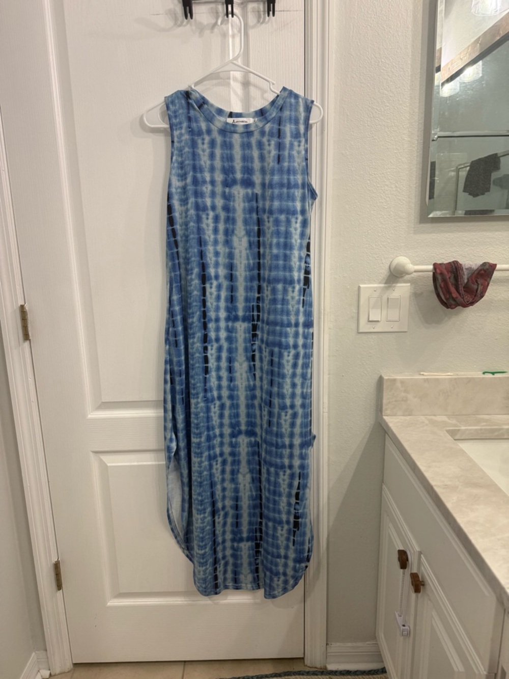 Sleeveless Blue Tie-Dye Maxi Dress - Casual Summer Slip-On